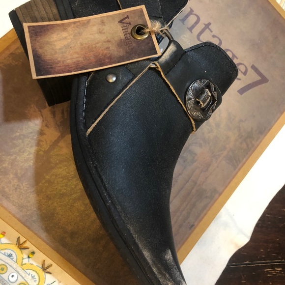 Booties - Picture 3 of 4